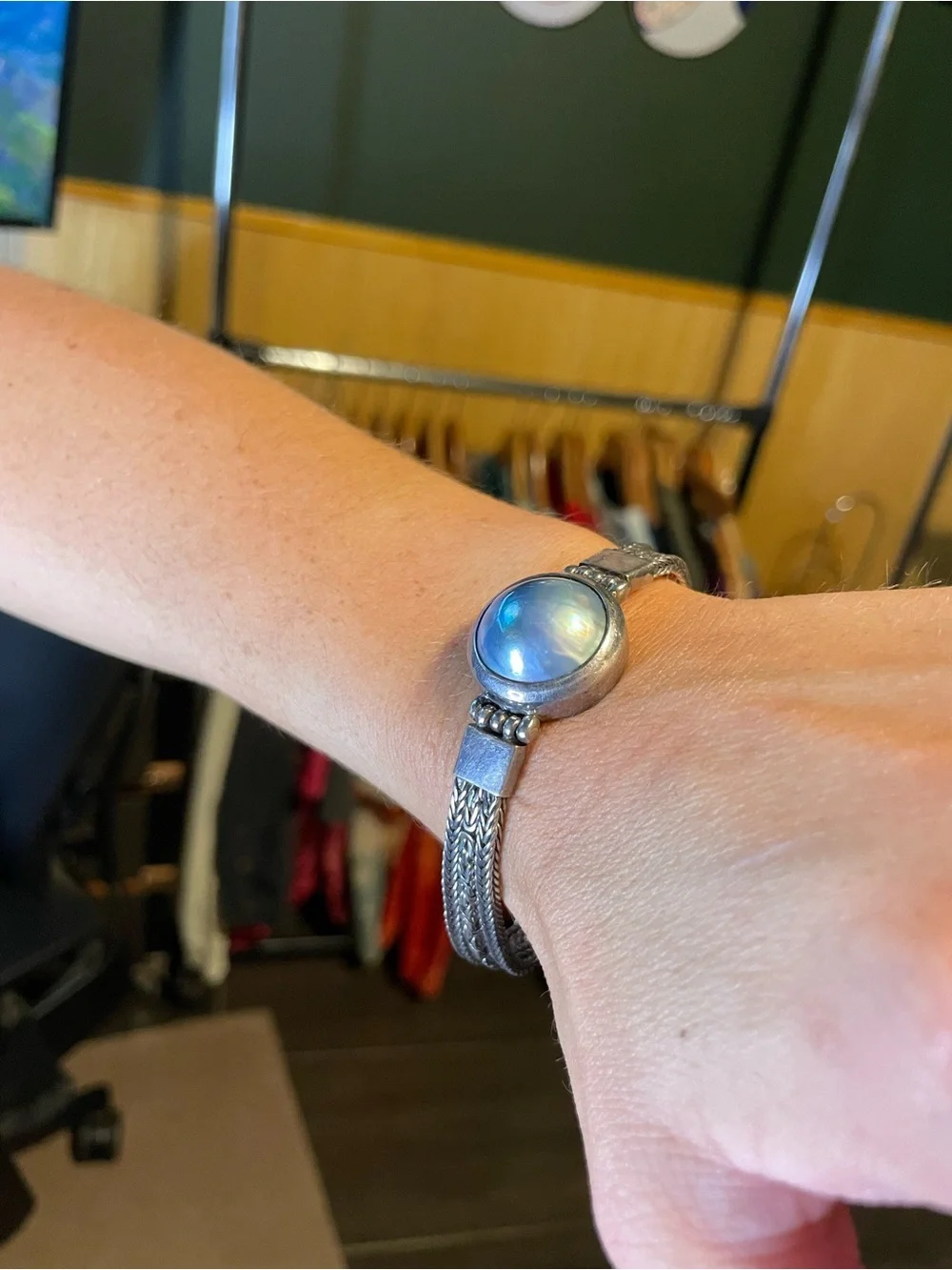 Sterling Silver Moonstone Cabochon Bracelet - Iridescent Blue vintage silver